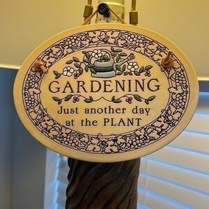 Trinity Pottery In Wisconsin Handcrafted gardening plaque, #183.